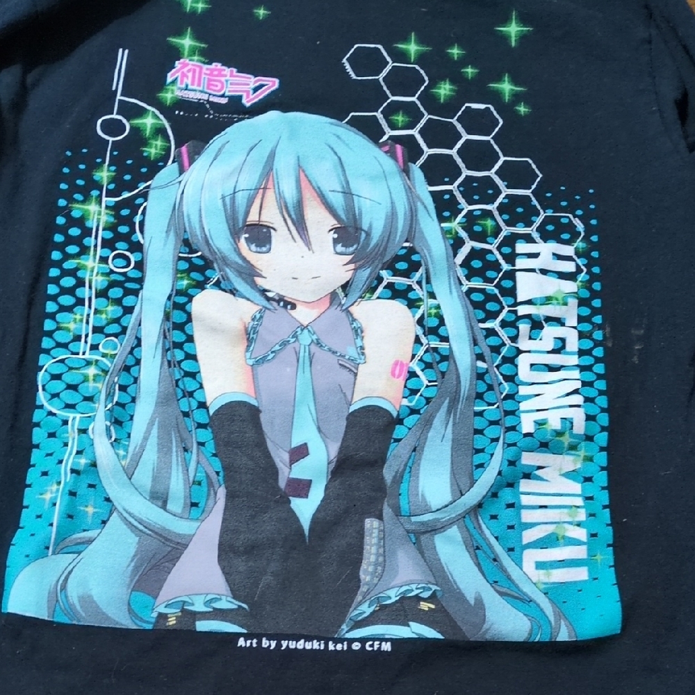 Hatsune Miku Shirt - Black and Blue